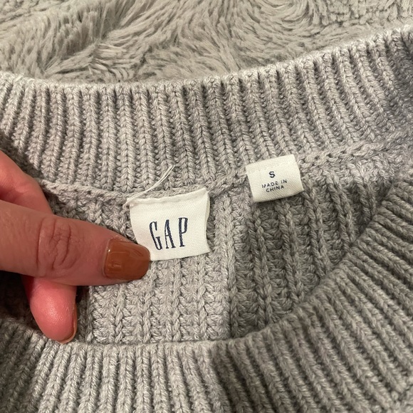 Light Gray Knit Sweater - Picture 3 of 5